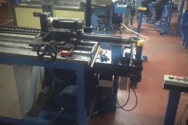 3 Eksen CNC Boru Kıvırma Makinesi — TOYER Fabrika ve İmalat Görseli 2